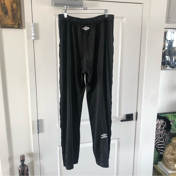 Umbro track pants - Picture 3 of 9
